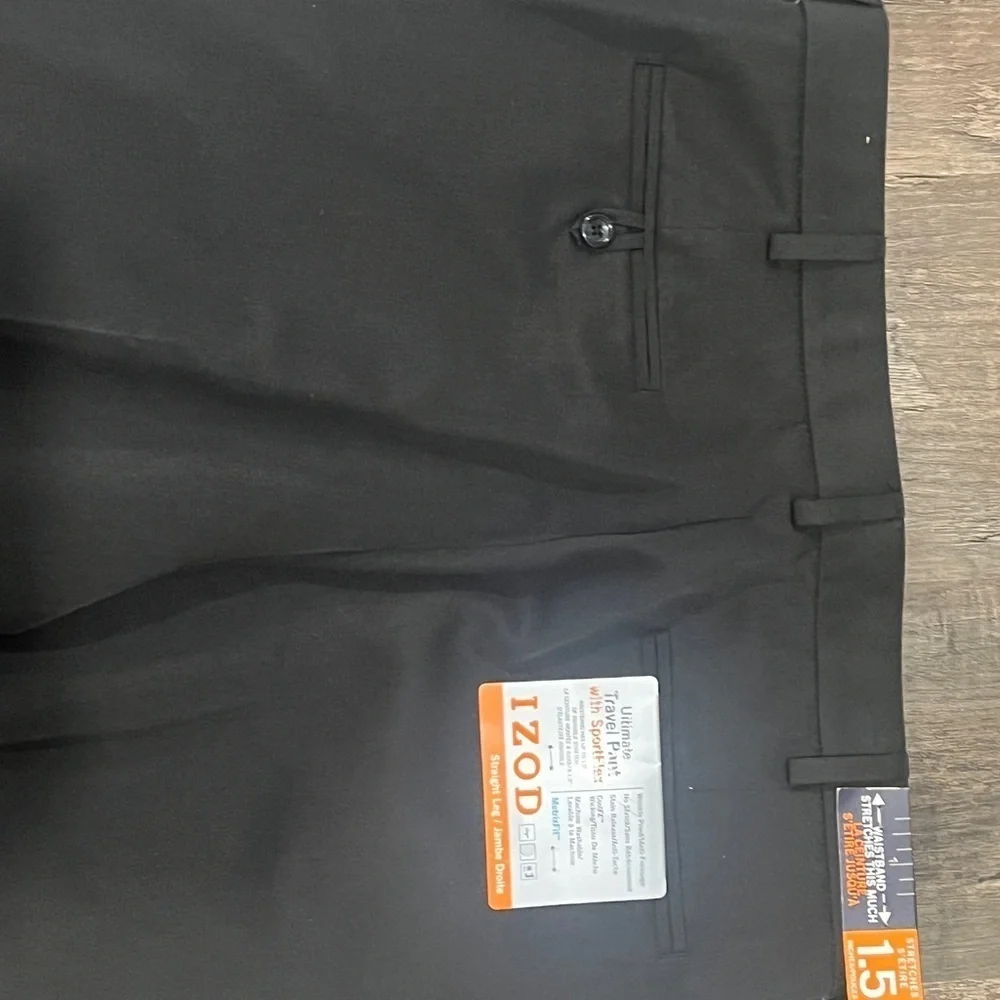 FINAL PRICE Men's IZOD Black Dress Pants